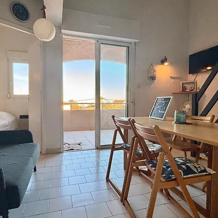 Lägenhet Family With Bedroom, Mezzanine, Sleeping & Parking *