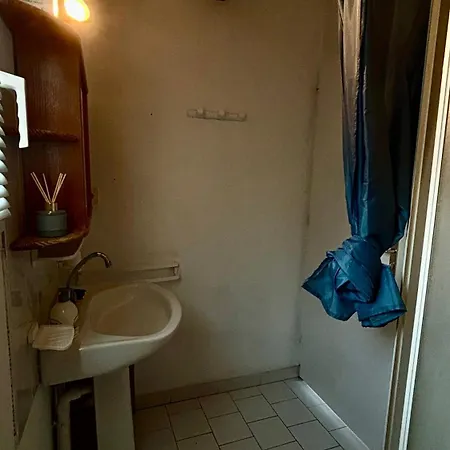 Family With Bedroom, Mezzanine, Sleeping & Parking Frontignan