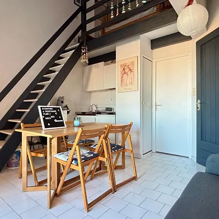 Lägenhet Family With Bedroom, Mezzanine, Sleeping & Parking *